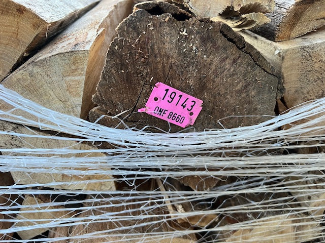 Brennholz 50 cm auf Palette, garantiert trockenes Hartholz