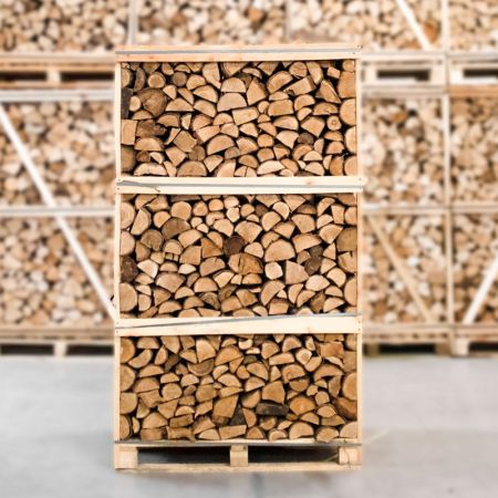 Palette kammergetrocknetes gespalten Eiche Brennholz 25cm