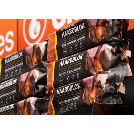 Giant Flames FSC Kaminholz 12 Einheiten x 700gr (8,4 kg)